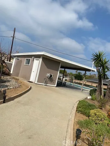 Pool & Clubhouse!
Optional Membership.