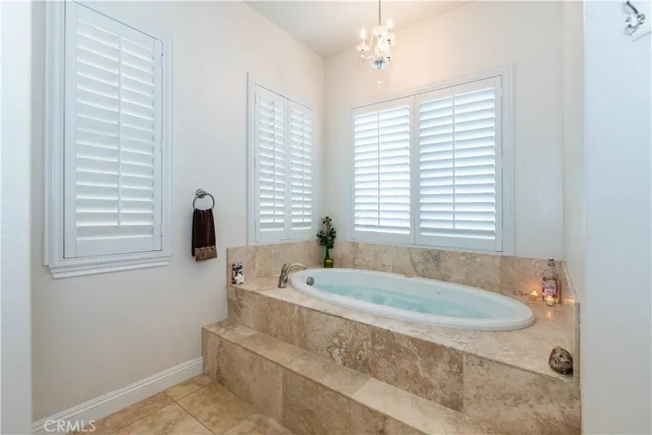 24294 Luna Brilla Lane, Murrieta, California 92562