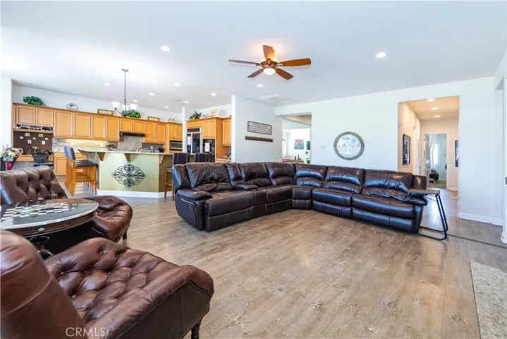 24294 Luna Brilla Lane, Murrieta, California 92562
