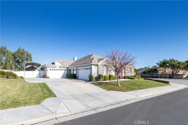 24294 Luna Brilla Lane, Murrieta, California 92562