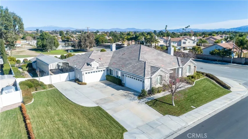 24294 Luna Brilla Lane, Murrieta, California 92562
