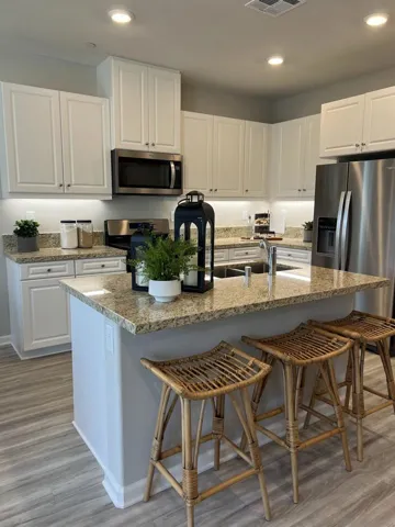 1016 Logan Ln, Vista, California 92081