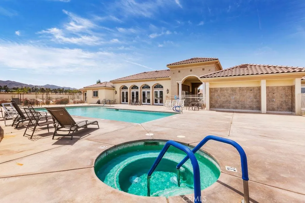 7397 Village Way, Yucca Valley, California 92284 home-pic-24