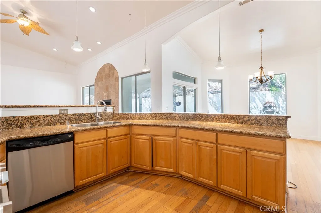 17788 Buckthorn Avenue, Hesperia, California 92345 home-pic-13