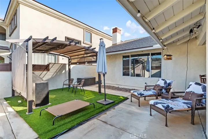 Private front porch