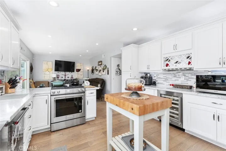 9142 Windsor Circle, Cypress, California 90630