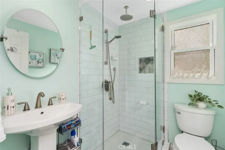Main Floor Bathroom