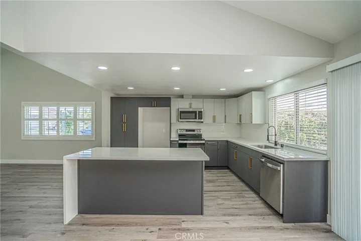 7133 Cole Street, Downey, California 90242