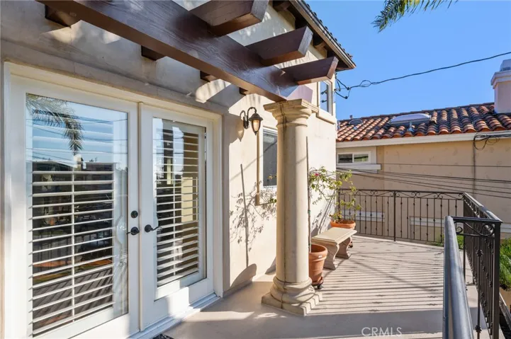 230 S Helberta Avenue A, Redondo Beach, California 90277