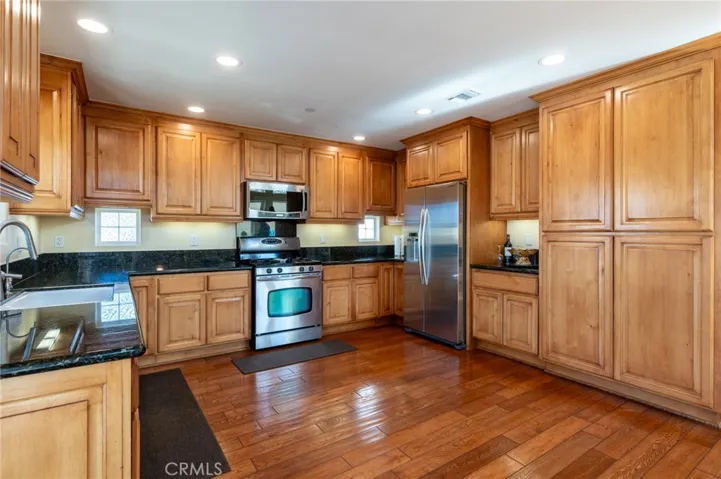 230 S Helberta Avenue A, Redondo Beach, California 90277