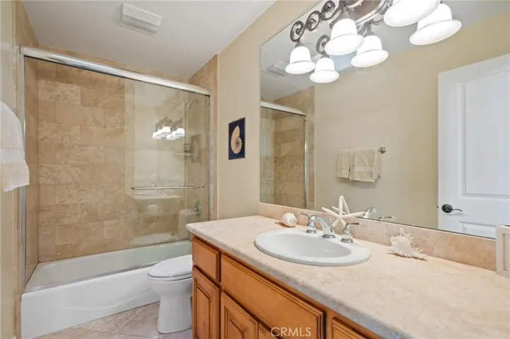 230 S Helberta Avenue A, Redondo Beach, California 90277