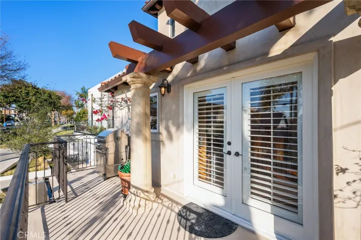 230 S Helberta Avenue A, Redondo Beach, California 90277