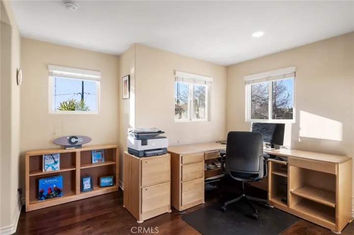 230 S Helberta Avenue A, Redondo Beach, California 90277