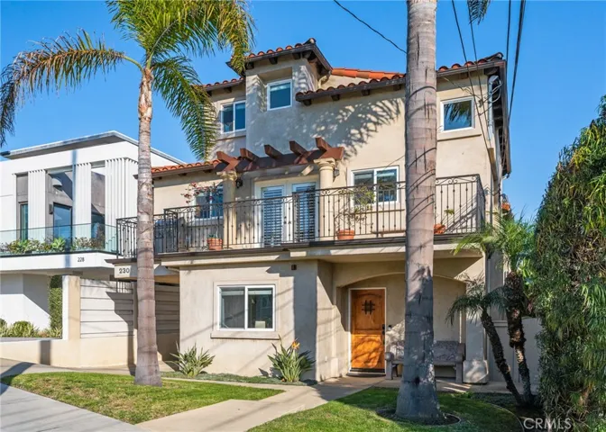 230 S Helberta Avenue A, Redondo Beach, California 90277