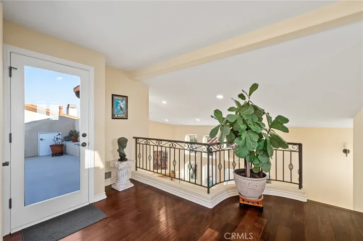 230 S Helberta Avenue A, Redondo Beach, California 90277