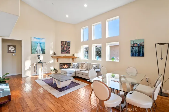 230 S Helberta Avenue A, Redondo Beach, California 90277
