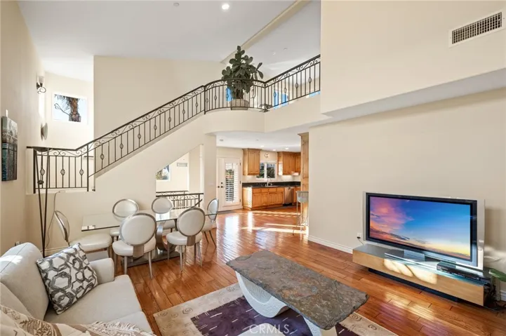 230 S Helberta Avenue A, Redondo Beach, California 90277