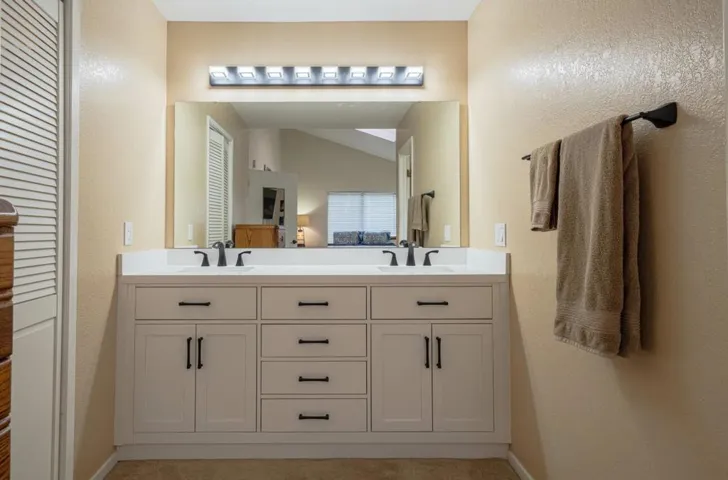 6748 Langley Canyon Road, Salinas, California 93907
