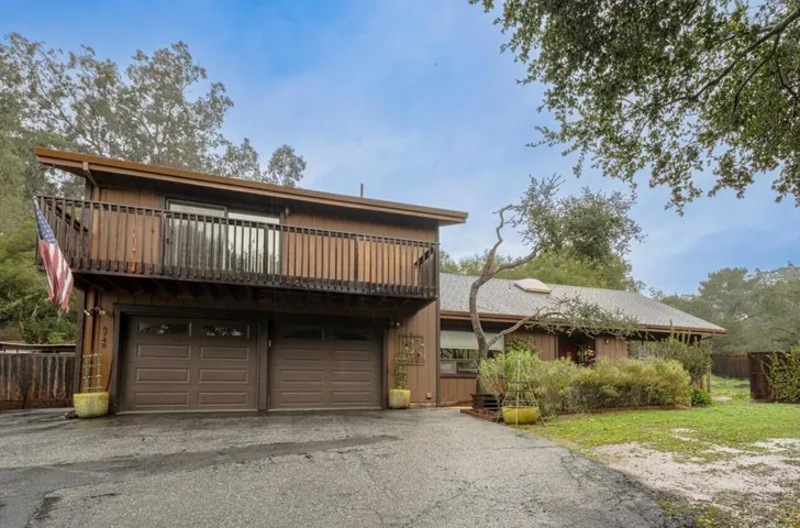 6748 Langley Canyon Road, Salinas, California 93907