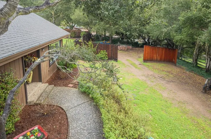 6748 Langley Canyon Road, Salinas, California 93907