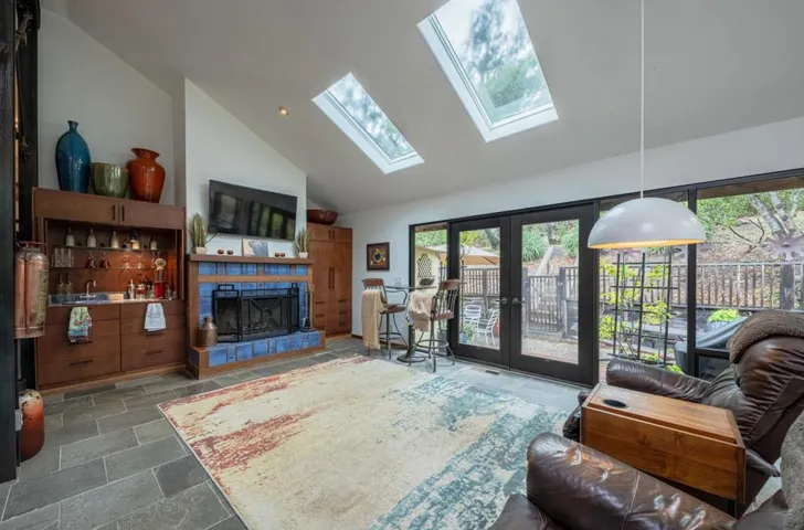 6748 Langley Canyon Road, Salinas, California 93907