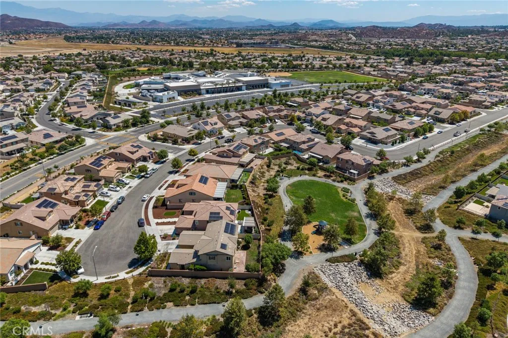 29665 Gypsy Canyon Circle, Menifee, California 92584 home-pic-51