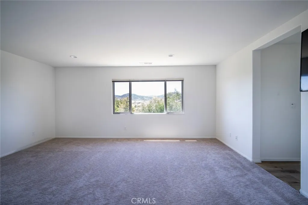 29665 Gypsy Canyon Circle, Menifee, California 92584 home-pic-24