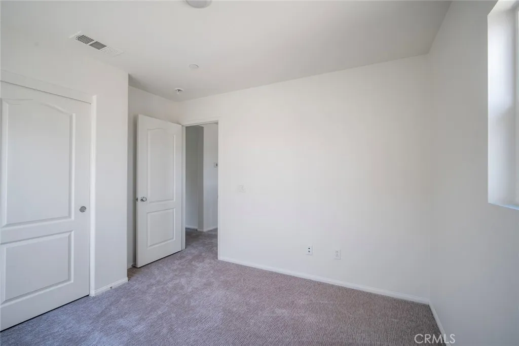 29665 Gypsy Canyon Circle, Menifee, California 92584 home-pic-26