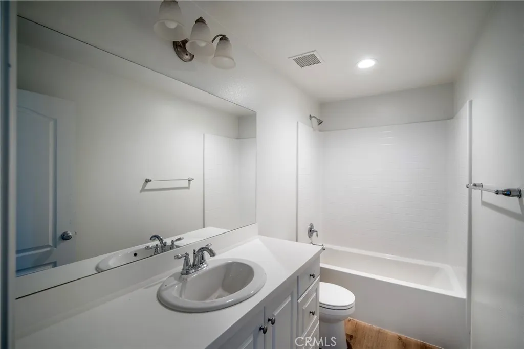 29665 Gypsy Canyon Circle, Menifee, California 92584 home-pic-31