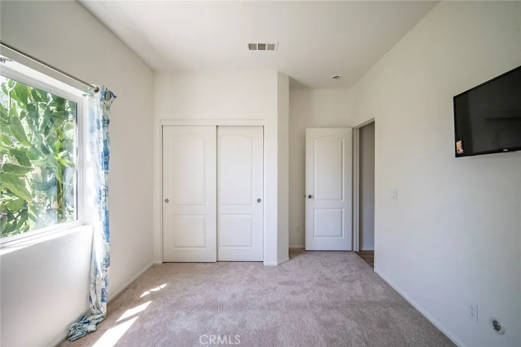 29665 Gypsy Canyon Circle, Menifee, California 92584 home-pic-8