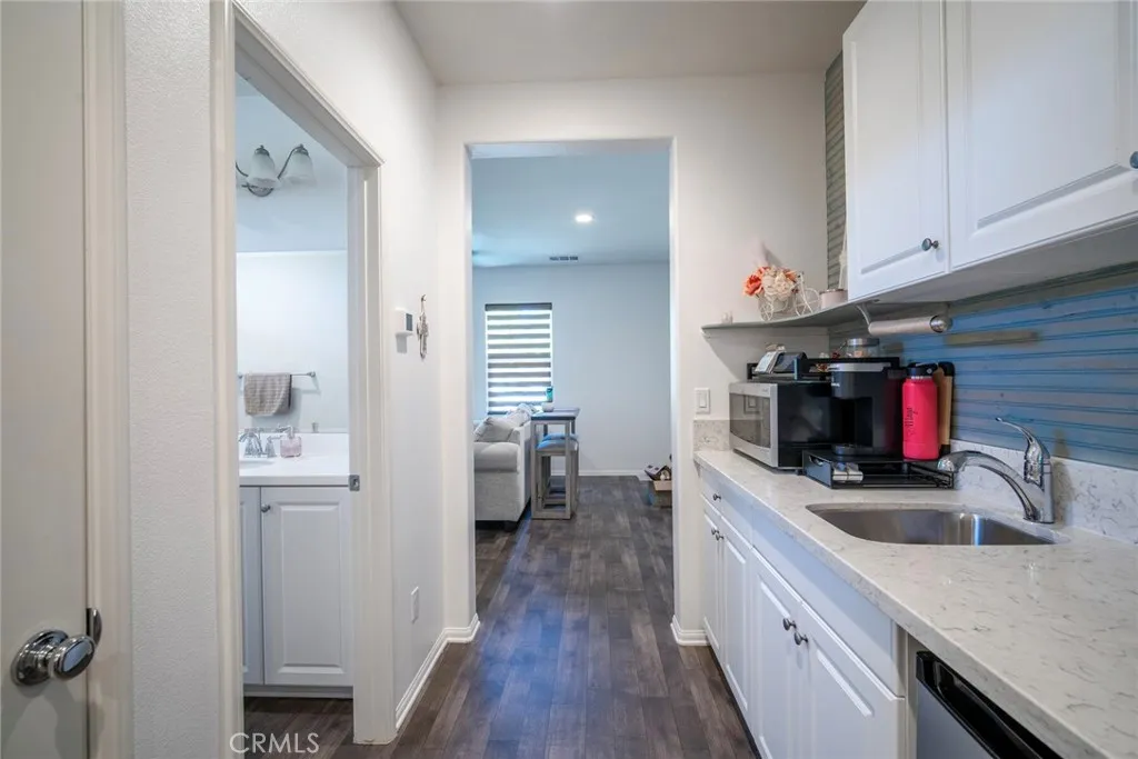29665 Gypsy Canyon Circle, Menifee, California 92584 home-pic-33