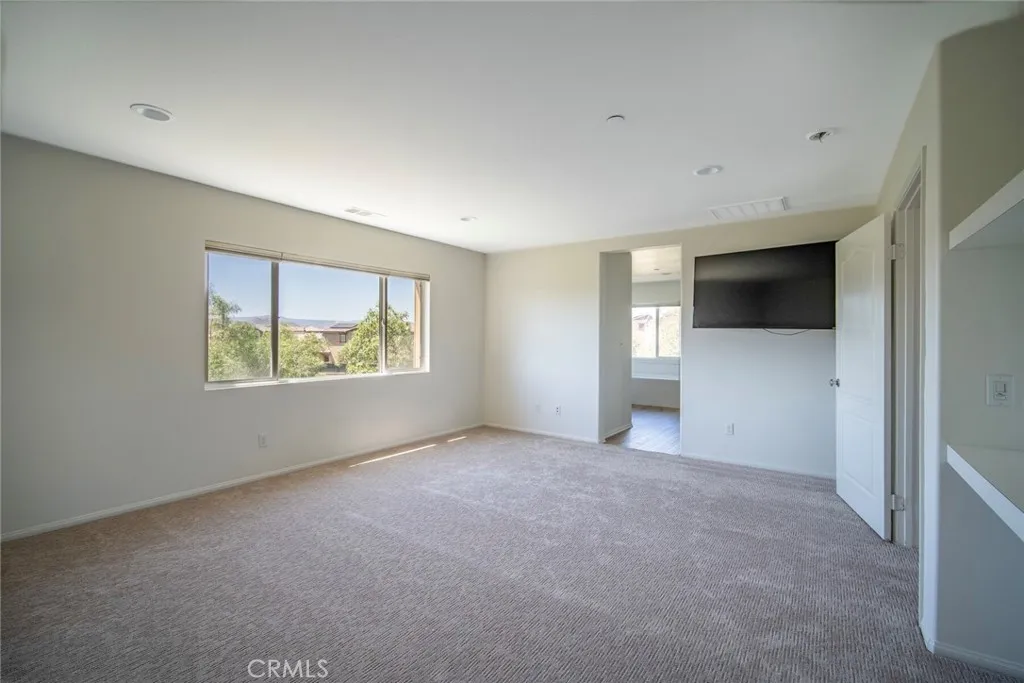 29665 Gypsy Canyon Circle, Menifee, California 92584 home-pic-18