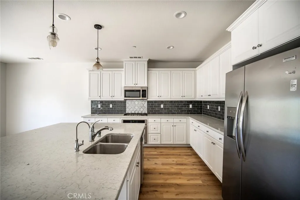 29665 Gypsy Canyon Circle, Menifee, California 92584 home-pic-4