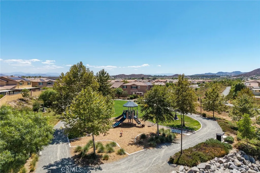 29665 Gypsy Canyon Circle, Menifee, California 92584 home-pic-43