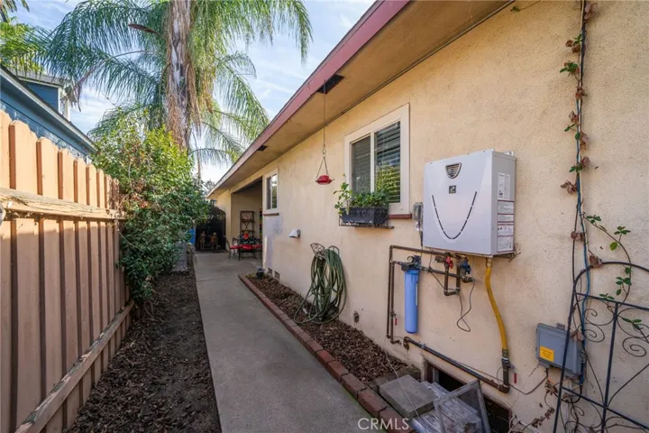 664 W J Street, Ontario, California 91762