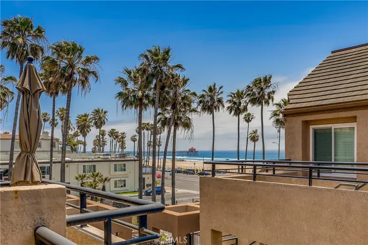1200 Pacific Coast 313, Huntington Beach, California 92648