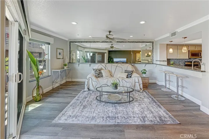 1200 Pacific Coast 313, Huntington Beach, California 92648