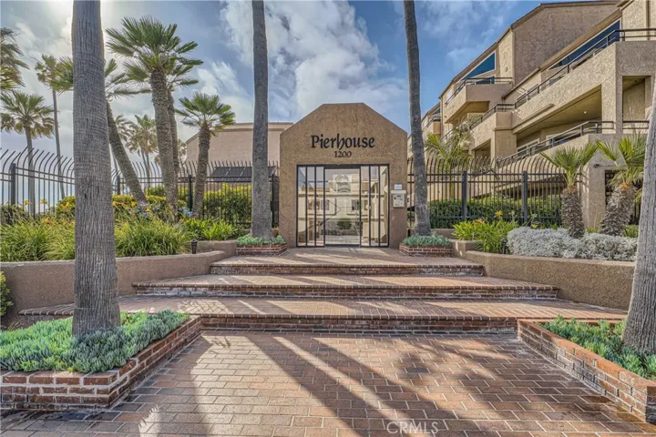 1200 Pacific Coast 313, Huntington Beach, California 92648