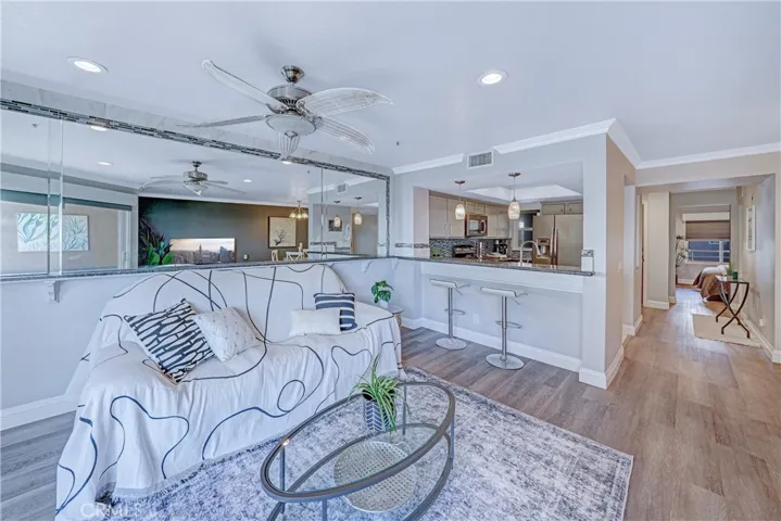 1200 Pacific Coast 313, Huntington Beach, California 92648