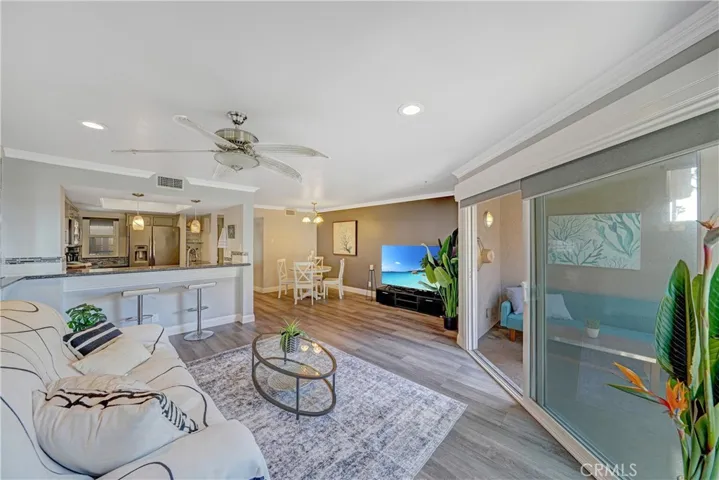 1200 Pacific Coast 313, Huntington Beach, California 92648