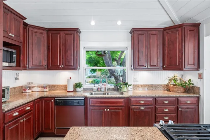 Kitchen- Wood Cabinets