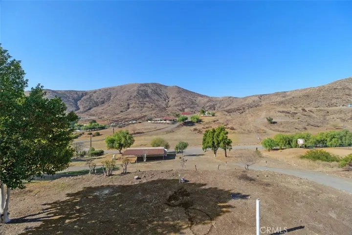 27530 Lindell Road, Lake Elsinore, California 92532