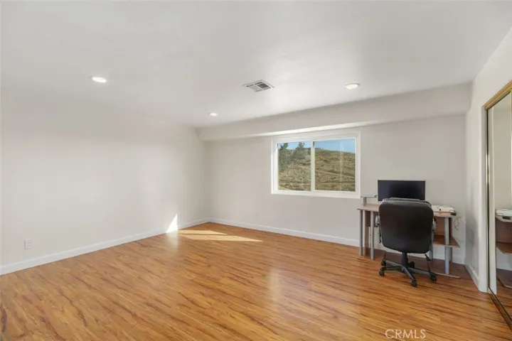 27530 Lindell Road, Lake Elsinore, California 92532