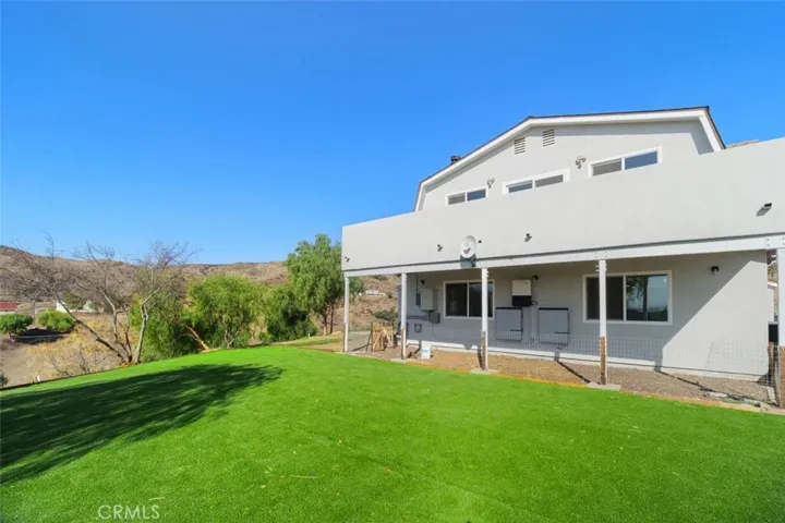 27530 Lindell Road, Lake Elsinore, California 92532