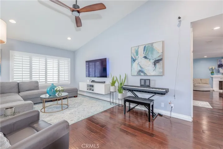 3015 S Diamond Street, Santa Ana, California 92704
