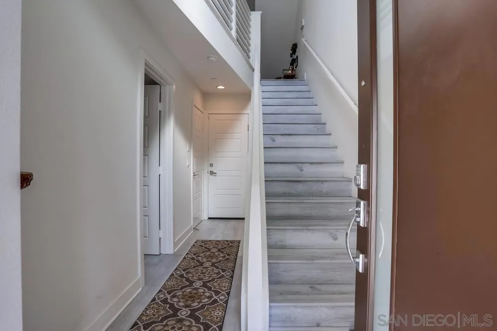 7859 Stylus Dr, San Diego, California 92108 home-pic-1