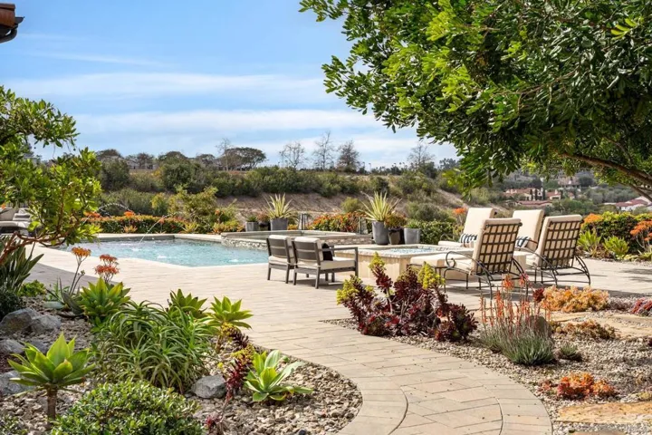 14830 Encendido, San Diego, California 92127