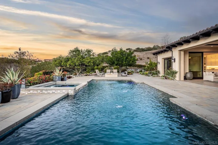 14830 Encendido, San Diego, California 92127