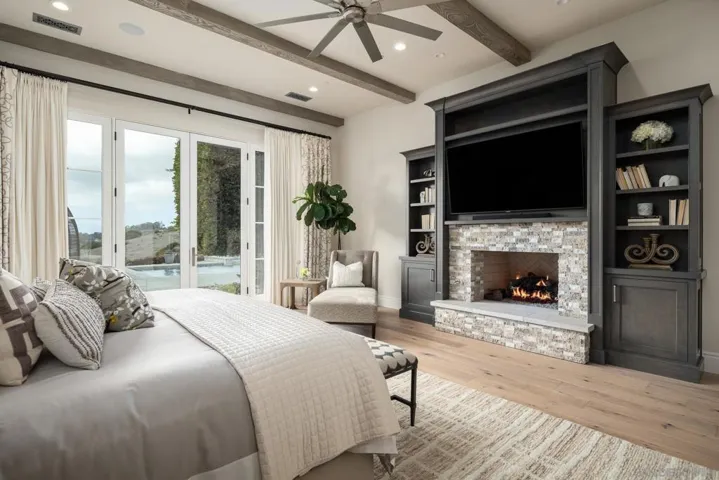 14830 Encendido, San Diego, California 92127