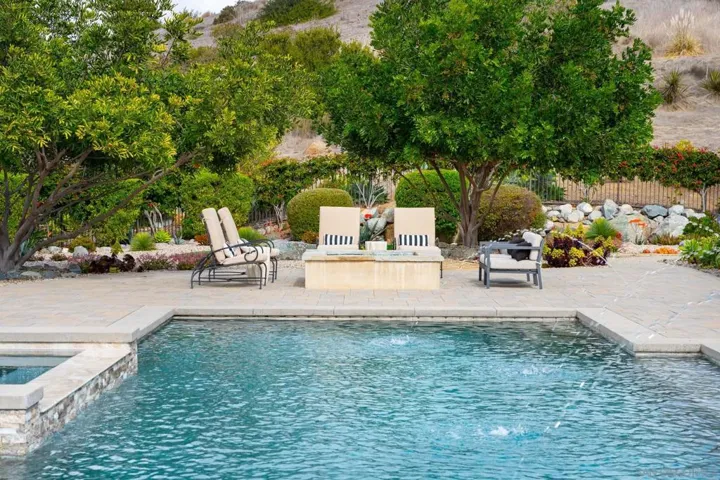 14830 Encendido, San Diego, California 92127